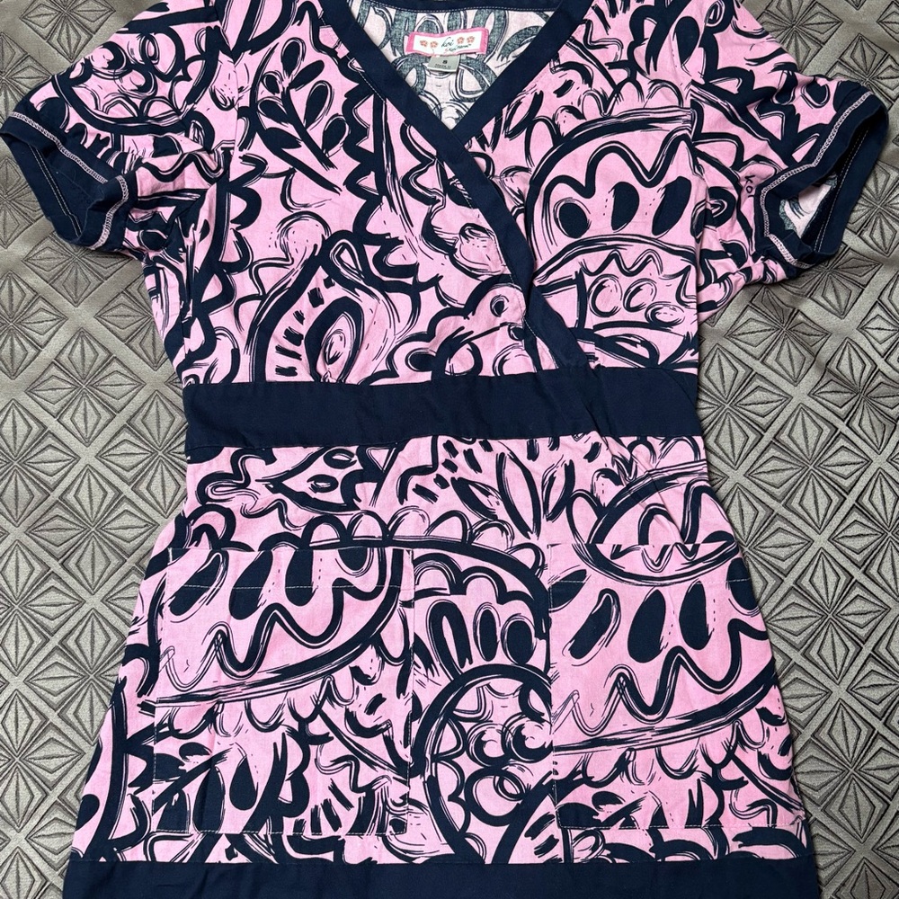 Koi scrubtop
